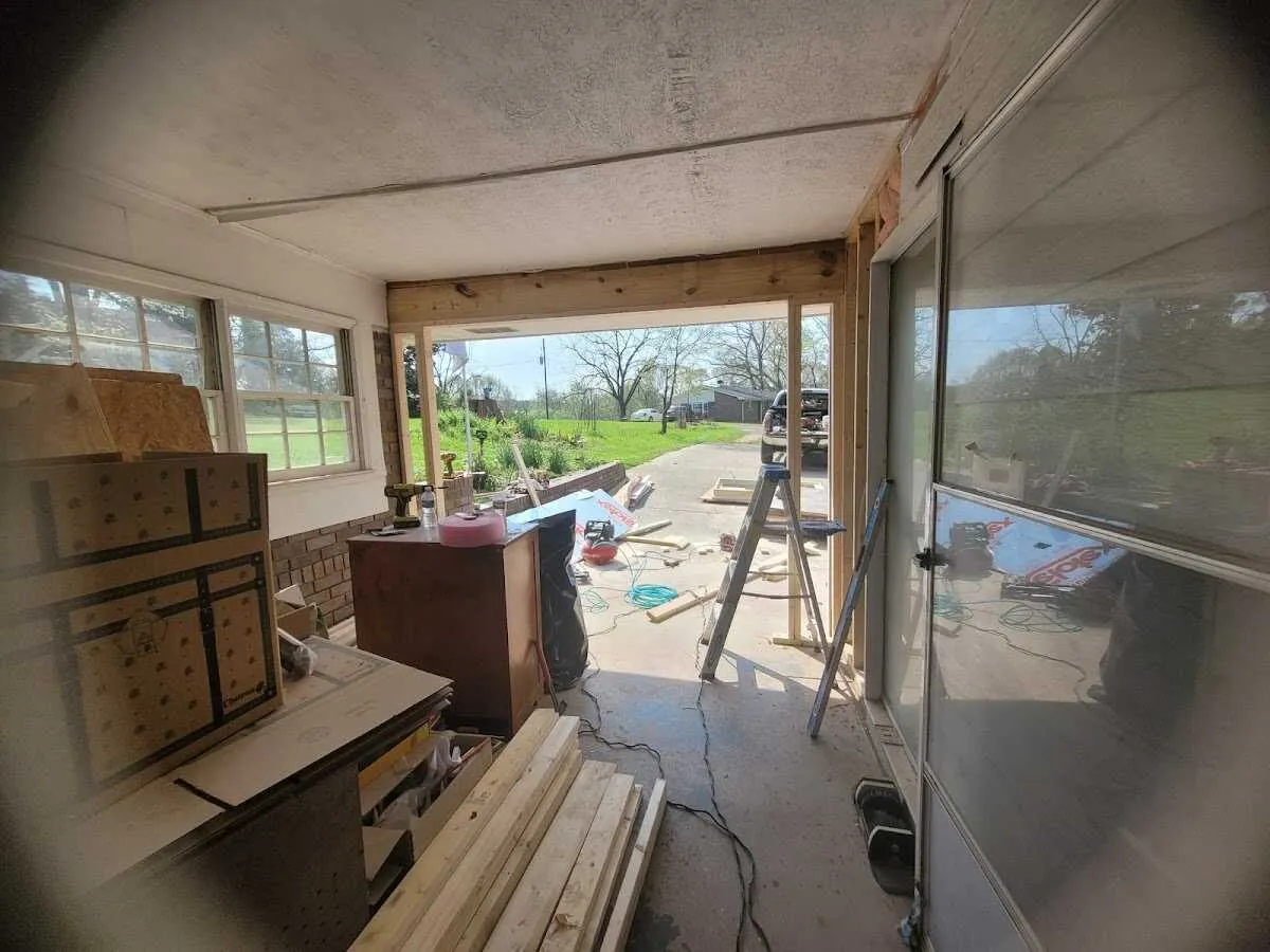 Air movers and dehumidifier for Water Mitigation Services in Pleasant Hill